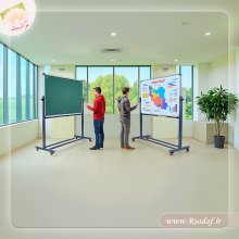 وایت برد گرین برد دوطرفه مدل رویما 250×125– تولیدی علم گستر صدف، با فریم آلومینیومی مقاوم و پایه‌های متحرک